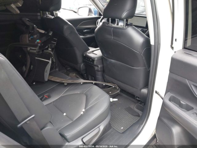 5TDAAAA59RS007427 Toyota Grand Highlander Xle