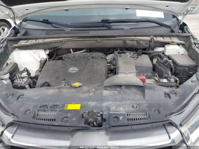 2017 TOYOTA HIGHLANDER 5TDDZRFH9HS389870 Photo 9
