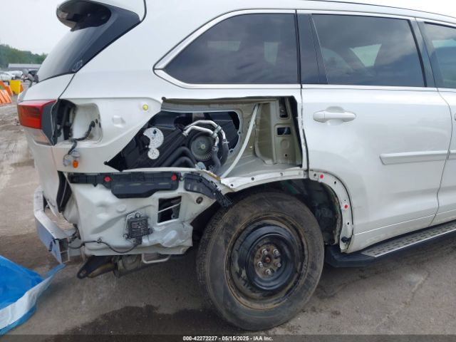 2017 TOYOTA HIGHLANDER 5TDDZRFH9HS389870 Photo 5