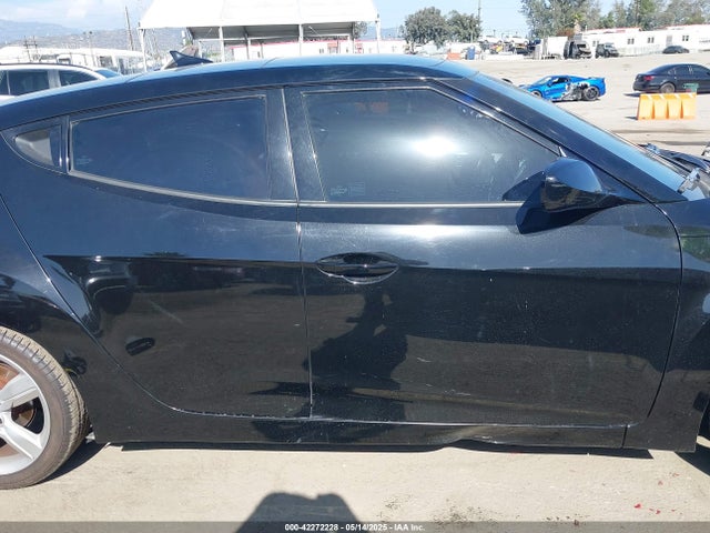 Продаж на аукціоні авто 2014 Hyundai Veloster Base W/red, vin: KMHTC6AD8EU190795, номер лоту: 42272228