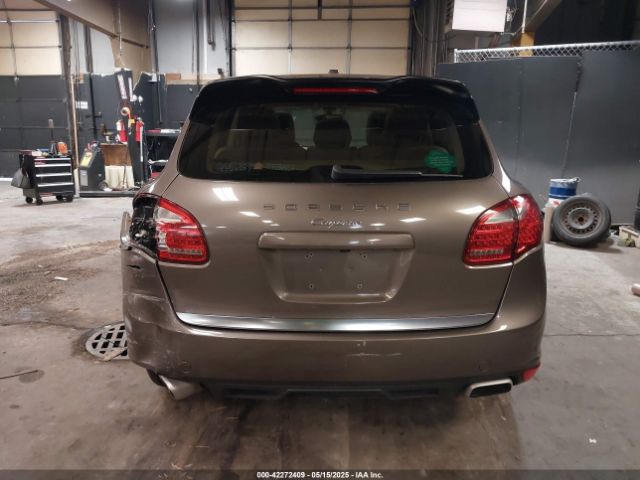 WP1AA2A26ELA93026 Porsche Cayenne