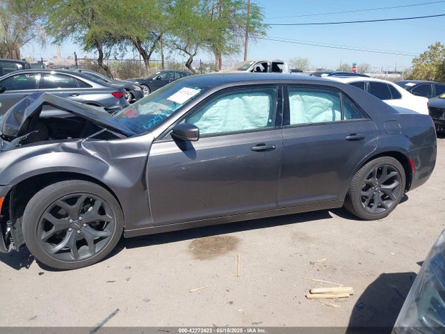 2C3CCABG1MH629812 Chrysler 2021