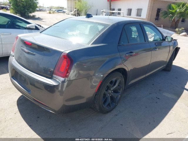 2021 CHRYSLER 300 2C3CCABG1MH629812 Photo 3
