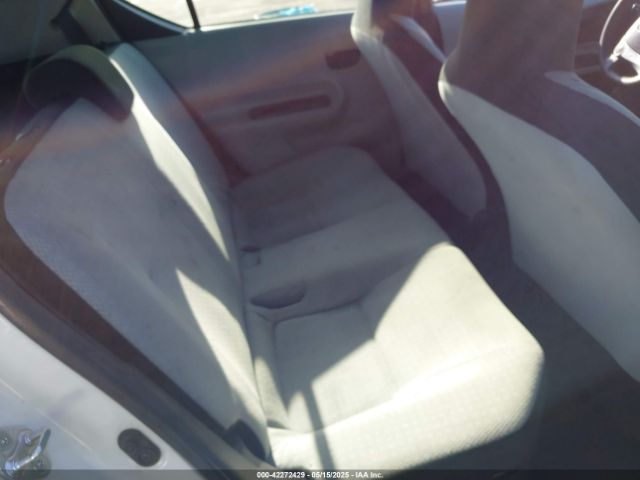 JTDKDTB3XE1564990 Toyota Prius C One