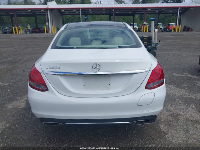 55SWF4HB4HU229895 Mercedes-Benz C 350e Luxury