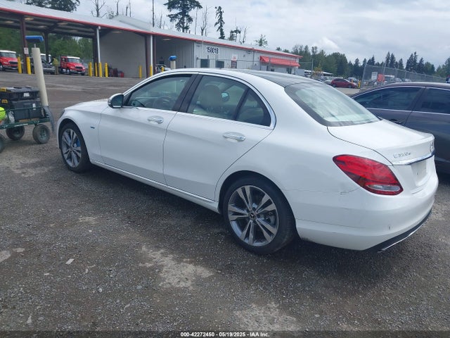 55SWF4HB4HU229895 Mercedes-Benz C 350e Luxury