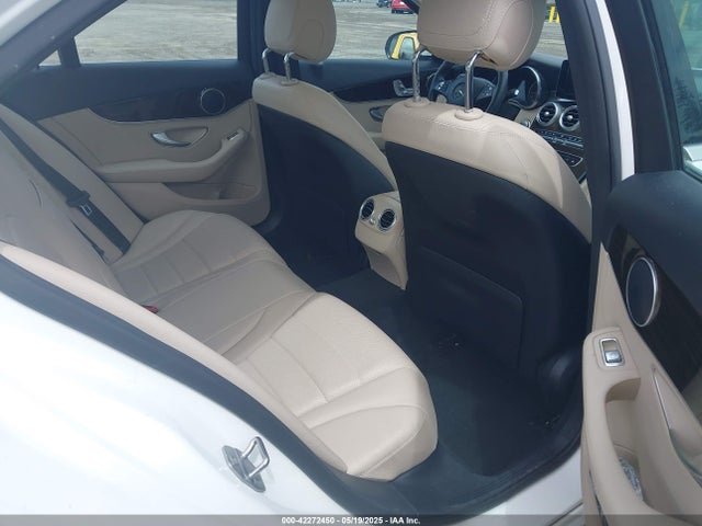 55SWF4HB4HU229895 Mercedes-Benz C 350e Luxury