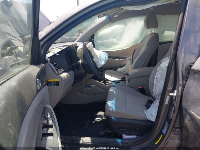 2017 HYUNDAI TUCSON KM8J33A43HU425176 Photo 4