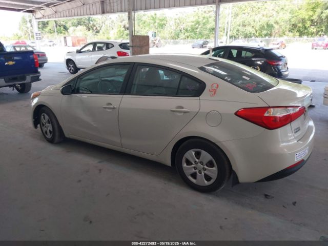 KNAFK4A68F5295100 KIA FORTE LX