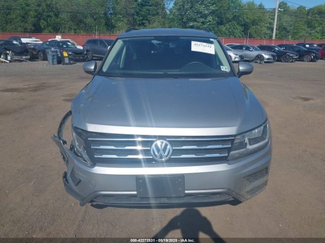 3VV2B7AX1MM142823 Volkswagen Tiguan 2.0t Se/2.0t Se R-line Black/2.0t Sel