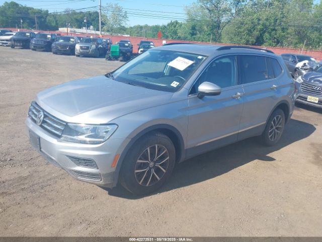 3VV2B7AX1MM142823 Volkswagen Tiguan 2.0t Se/2.0t Se R-line Black/2.0t Sel