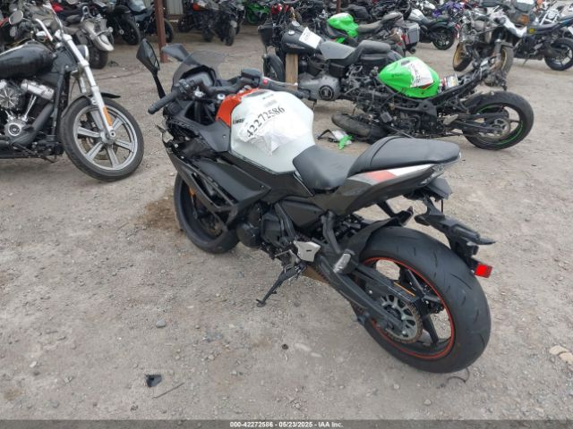 2023 KAWASAKI EX650 ML5EXER12PDA94733 Photo 2