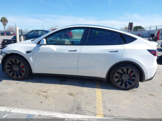 7SAYGDEF9NF391177 Tesla Model Y