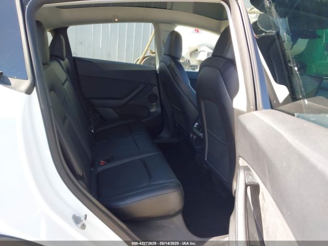 7SAYGDEF9NF391177 Tesla Model Y