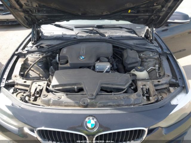 WBA8E1G3XHNU18829 BMW 320i