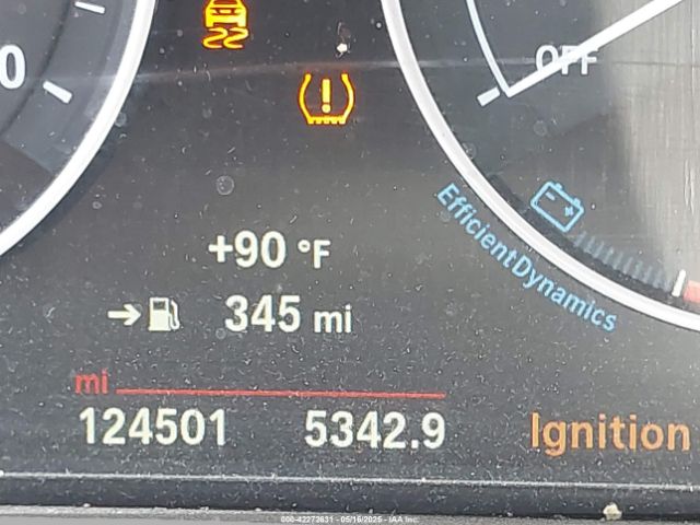 WBA8E1G3XHNU18829 BMW 320i