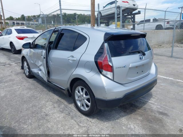 JTDKDTB31H1594528 Toyota Prius C One
