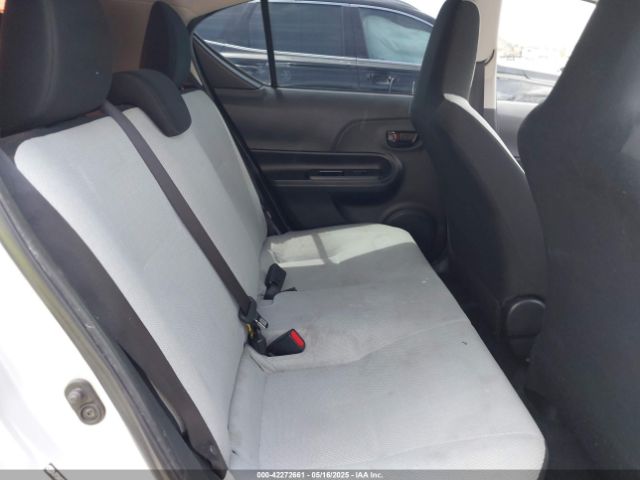 JTDKDTB31H1594528 Toyota Prius C One