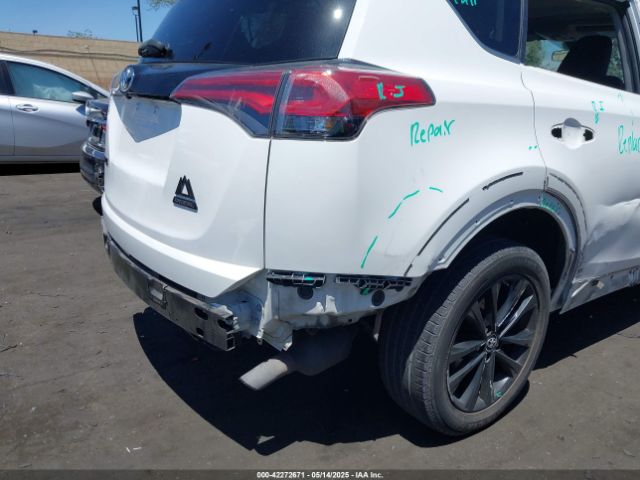 2T3WFREV3JW428904 Toyota Rav4 Adventure