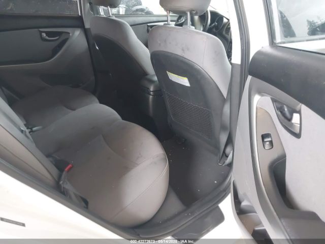 5NPDH4AE0GH741628 Hyundai ELANTRA SE