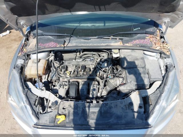 1FADP3K29JL225374 Ford FOCUS SE