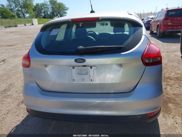 1FADP3K29JL225374 Ford FOCUS SE