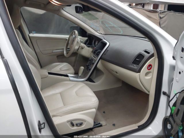 2011 VOLVO XC60 YV4902DZ4B2179224 Photo 4