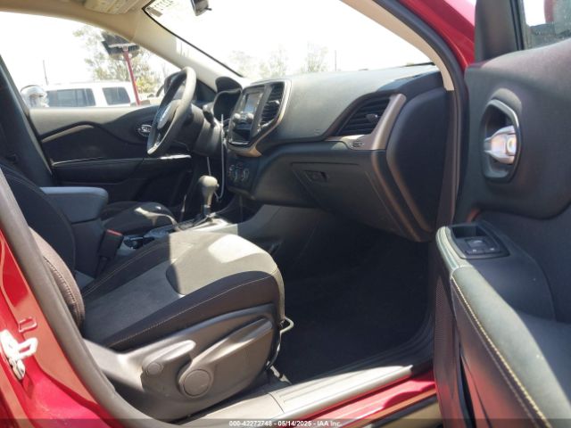 1C4PJLAB0GW264937 Jeep Cherokee Sport