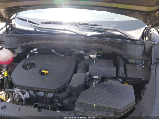 KM8J23A43MU400680 Hyundai TUCSON SE