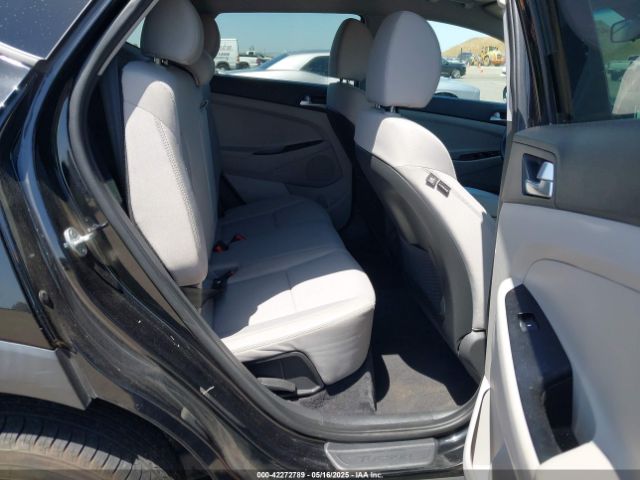 KM8J23A43MU400680 Hyundai TUCSON SE