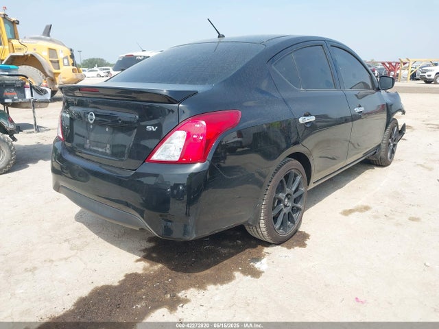 3N1CN7AP4HL821073 Nissan 2017