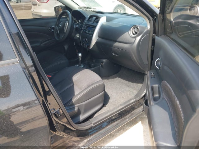 3N1CN7AP4HL821073 Nissan 2017