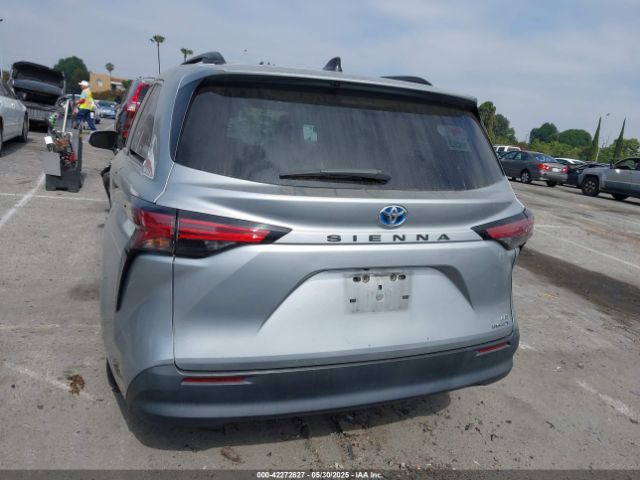 5TDKRKEC5MS010782 Toyota SIENNA LE