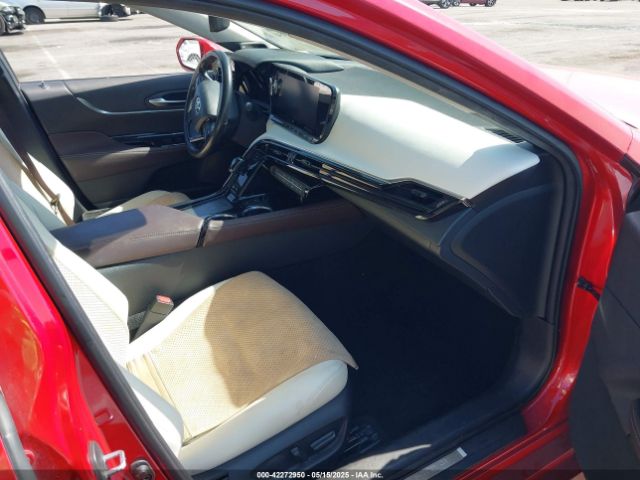 JTDAAAAA6NA004649 Toyota Mirai Limited