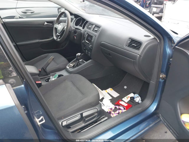 3VW267AJ3GM230286 Volkswagen Jetta 1.4t S
