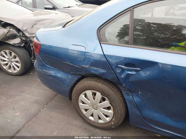 3VW267AJ3GM230286 Volkswagen Jetta 1.4t S