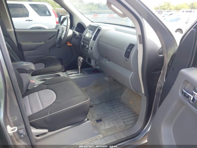 1N6AD0ER9HN770242 Nissan 2017