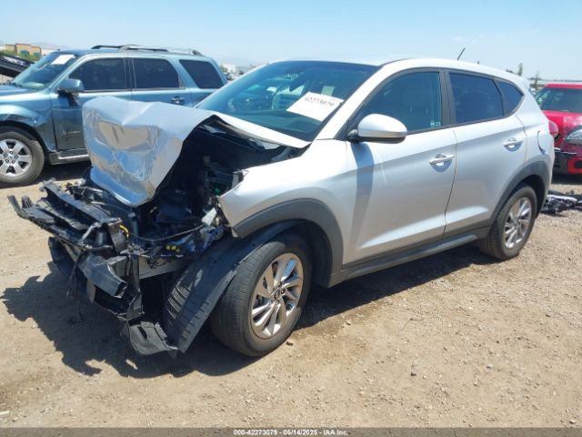 KM8J23A49HU354696 Hyundai TUCSON SE