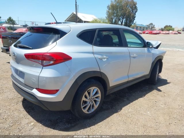 KM8J23A49HU354696 Hyundai TUCSON SE