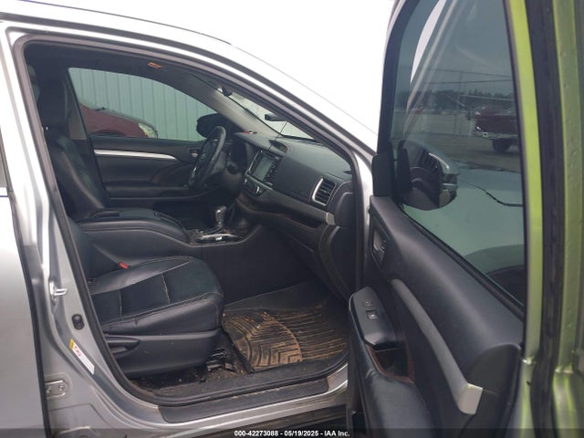 5TDKKRFHXFS094608 Toyota Highlander Xle V6