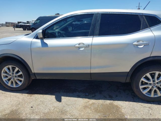 JN1BJ1AV5MW568336 Nissan Rogue Sport S Fwd Xtronic Cvt