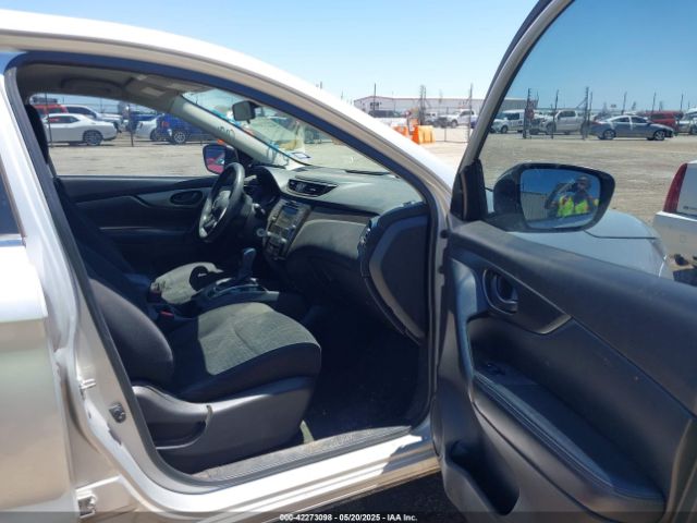 JN1BJ1AV5MW568336 Nissan Rogue Sport S Fwd Xtronic Cvt