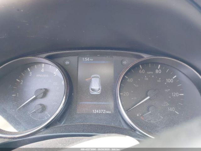 JN1BJ1AV5MW568336 Nissan Rogue Sport S Fwd Xtronic Cvt