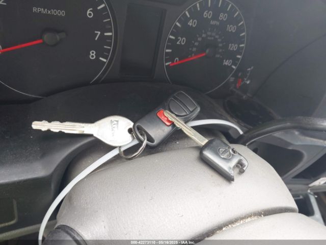 1N6BF0KM1HN803693 Nissan Nv Cargo Nv1500 S V6
