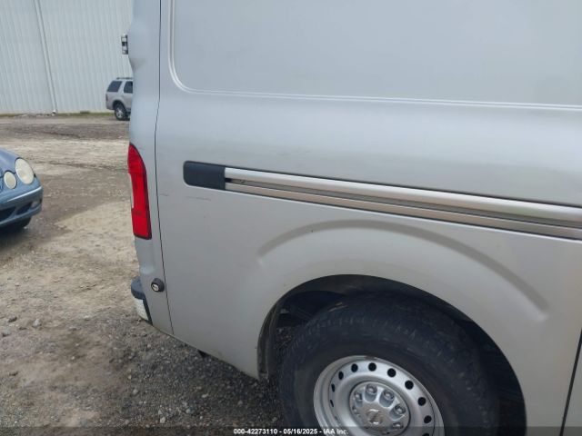 1N6BF0KM1HN803693 Nissan Nv Cargo Nv1500 S V6