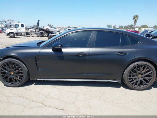 WP0AA2A79JL119089 Porsche Panamera