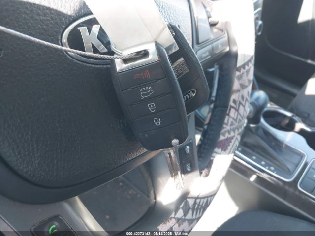 5XYKTCA65EG450751 KIA SORENTO LX