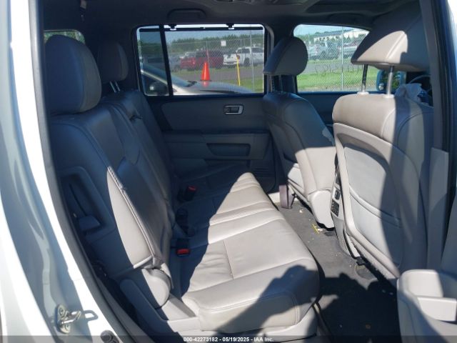 5FNYF3H9XFB018506 Honda Pilot Touring