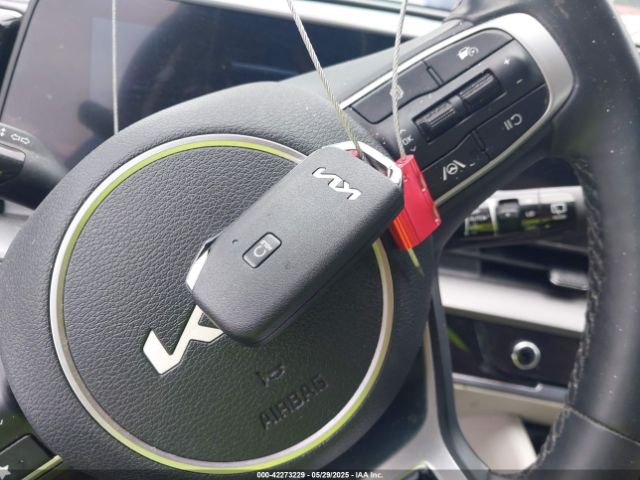 KNDPVCAF7P7105673 KIA Sportage Ex