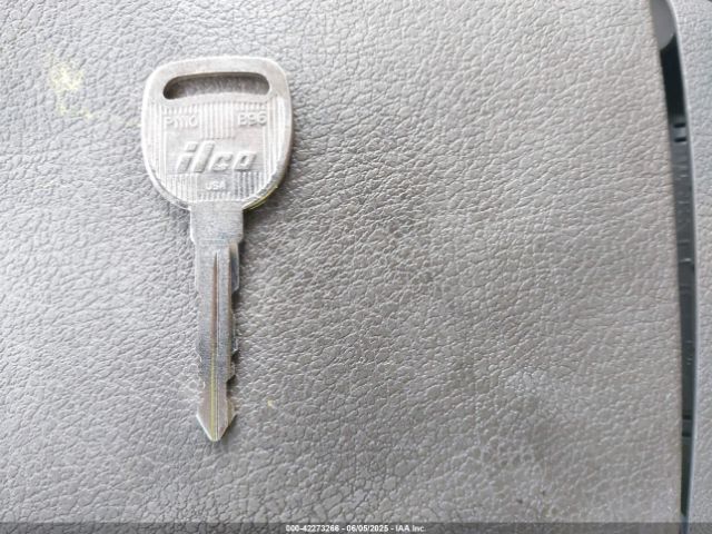 2004 GMC YUKON 1GKEK63U84J118819 Photo 10